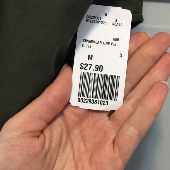 Bathing suit - Picture 4 of 6